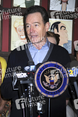 U.S. Senator Charles E. Schumer Berkanntgabe, New York