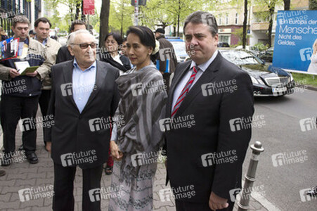 Verleihung des 3. Internationalen Willy-Brandt-Preises an Aung San Suu Kyi, Berlin