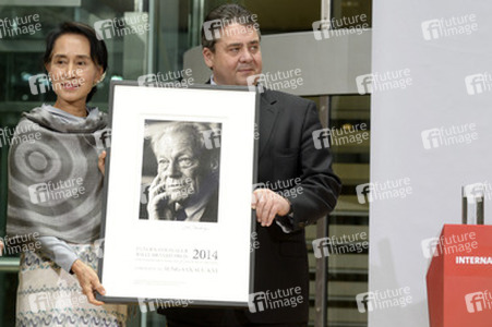Verleihung des 3. Internationalen Willy-Brandt-Preises an Aung San Suu Kyi, Berlin