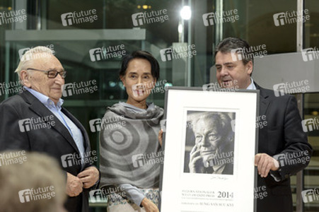 Verleihung des 3. Internationalen Willy-Brandt-Preises an Aung San Suu Kyi, Berlin
