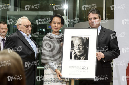 Verleihung des 3. Internationalen Willy-Brandt-Preises an Aung San Suu Kyi, Berlin