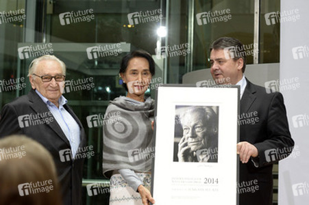 Verleihung des 3. Internationalen Willy-Brandt-Preises an Aung San Suu Kyi, Berlin