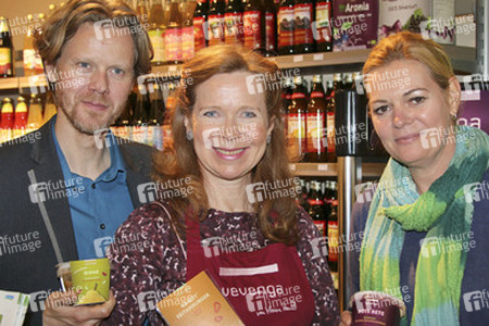 Verkaufsstart der Veganprodukte 'Vevenga' von Marion Kracht, Hamburg