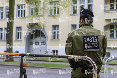 Demonstration vor dem Privathaus von Innensenator Henkel, Berlin
