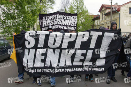 Demonstration vor dem Privathaus von Innensenator Henkel, Berlin