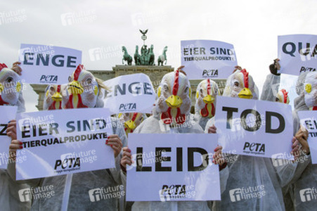 PETA Demonstration gegen Hühnerhaltung, Berlin