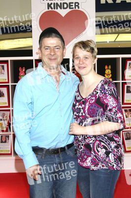 Charity-Osterhasen-Auktion, Kiel
