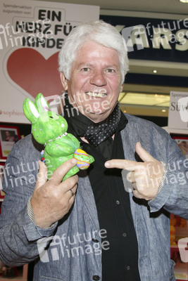 Charity-Osterhasen-Auktion, Kiel