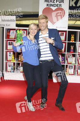 Charity-Osterhasen-Auktion, Kiel