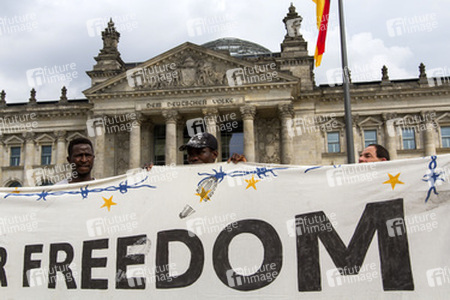 Refugees Demonstration vom Pariser Platz zum Kanzleramt, Berlin