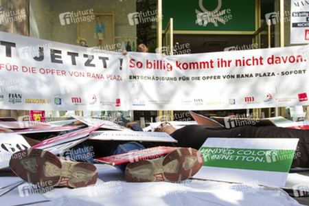 Demo zum Jahrestag des Einsturzes der Textilfabrik Rana Plaza, Berlin