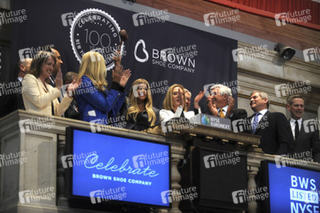 Brown Shoe Company Celebrates 100 Years on the New York Stock Exchange