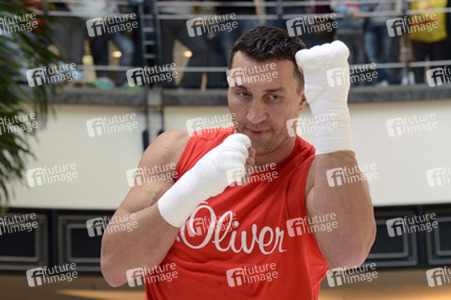 Wladimir Klitschko trainiert im Einkaufszentrum, Oberhausen