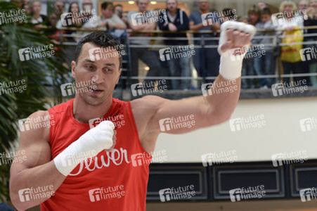 Wladimir Klitschko trainiert im Einkaufszentrum, Oberhausen