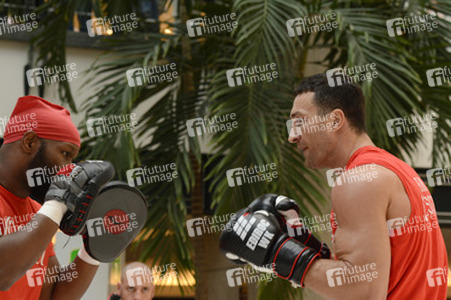 Wladimir Klitschko trainiert im Einkaufszentrum, Oberhausen