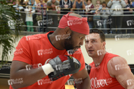 Wladimir Klitschko trainiert im Einkaufszentrum, Oberhausen