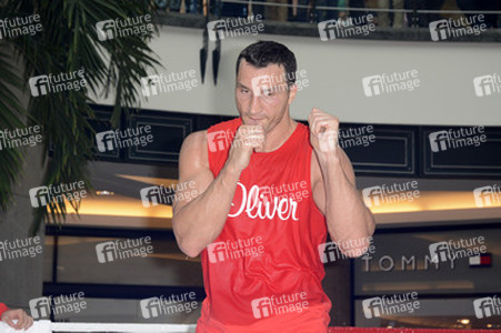 Wladimir Klitschko trainiert im Einkaufszentrum, Oberhausen