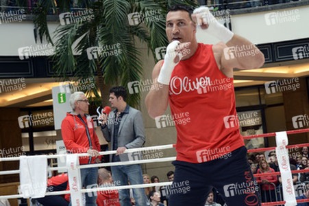 Wladimir Klitschko trainiert im Einkaufszentrum, Oberhausen
