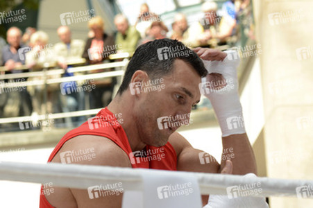 Wladimir Klitschko trainiert im Einkaufszentrum, Oberhausen