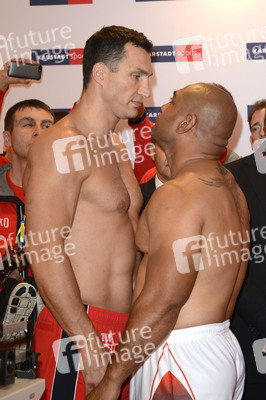 Wiegen zum Kampf Klitschko vs. Leapi, Mülheim an der Ruhr