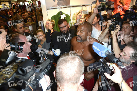 Wiegen zum Kampf Klitschko vs. Leapi, Mülheim an der Ruhr