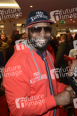 Wiegen zum Kampf Klitschko vs. Leapi, Mülheim an der Ruhr