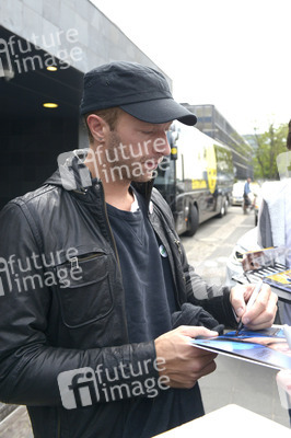 Chris Martin vor dem Hyatt Hotel, Köln