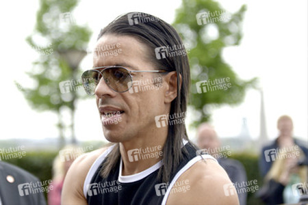 Jorge Gonzalez vor dem Hyat Hotel, Köln