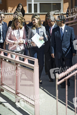 Prinzessin Letizia besucht die Maria Moliner Schule, Madrid