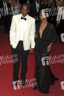 'Charles James: Beyond Fashion' Costume Institute Gala, New York