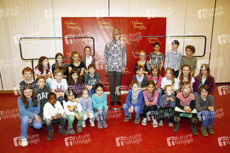 Enhüllung der Wachsfigur von Nelson Mandela,  Berlin