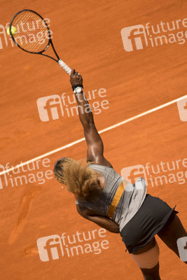 Tennis Mutua Madrid Open Match Carla Suarez Navarro vs. Serena Williams, Madrid