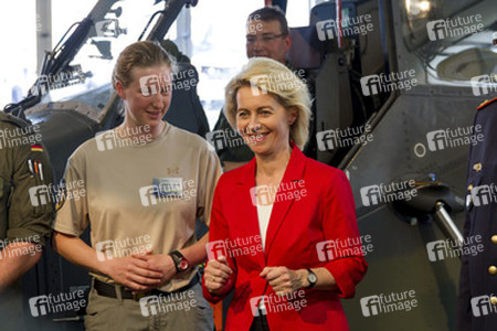Luftfahrtmesse ILA in Schönefeld, Berlin