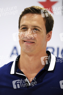 Ryan Lochte und Ireland Baldwin im Macy's Herald Square, New York