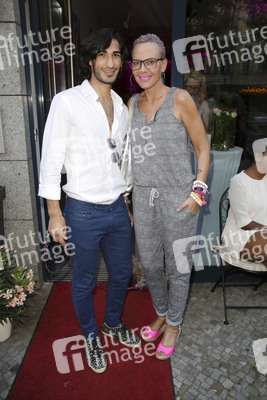 Charity-Event zur Versteigerung von Doreen Steinerts Herz, Berlin