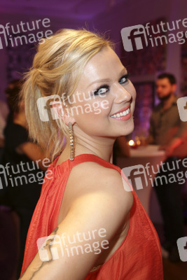 Charity-Event zur Versteigerung von Doreen Steinerts Herz, Berlin
