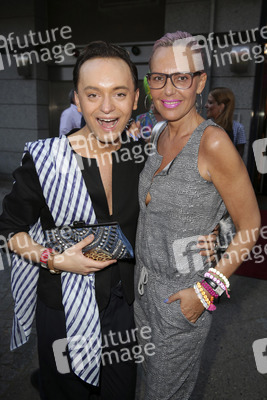 Charity-Event zur Versteigerung von Doreen Steinerts Herz, Berlin