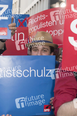 Demonstrationen während der TV-Talksendung 'Wie geht's, Europa?', Berlin