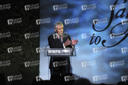 Chuck Hagel erhält den Intrepid Freedom Award, New York