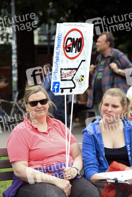 Demonstration gegen Monsanto, TTPI und für Tempelhof