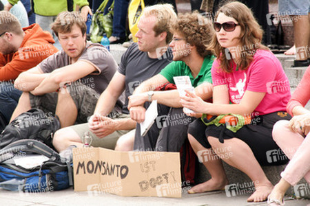 Demonstration gegen Monsanto, TTPI und für Tempelhof