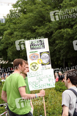 Demonstration gegen Monsanto, TTPI und für Tempelhof