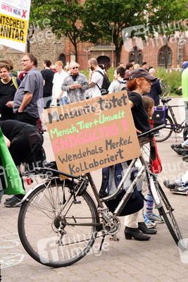 Demonstration gegen Monsanto, TTPI und für Tempelhof