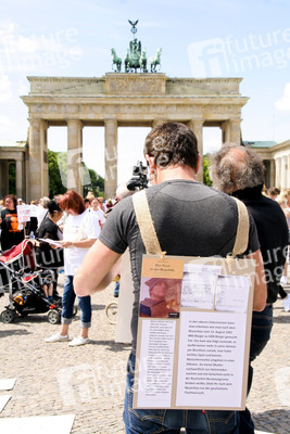 Demo zur Zwangsadoption in der DDR, Berlin