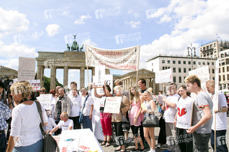 Demo zur Zwangsadoption in der DDR, Berlin