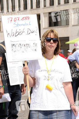 Demo zur Zwangsadoption in der DDR, Berlin