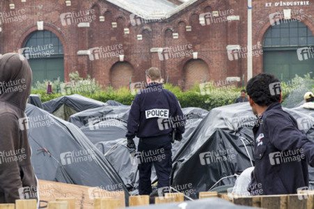 Flüchtlinge im Flüchtlingslager in Calais