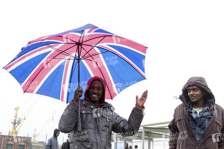 Flüchtlinge im Flüchtlingslager in Calais