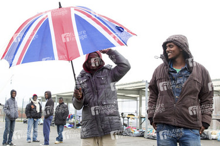 Flüchtlinge im Flüchtlingslager in Calais