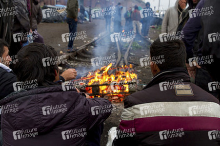 Flüchtlinge im Flüchtlingslager in Calais